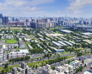 高雄萬中擇一燙金門牌 安嘉建設打造瑞隆路商圈日系輕豪宅